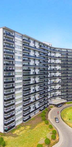 Champlain Towers - Photo 1