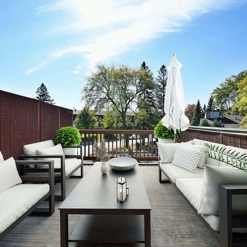 10 Deerfield Drive, Braemar Park - Bel Air Heights - Copeland Park, Ottawa, ON - Photo 1