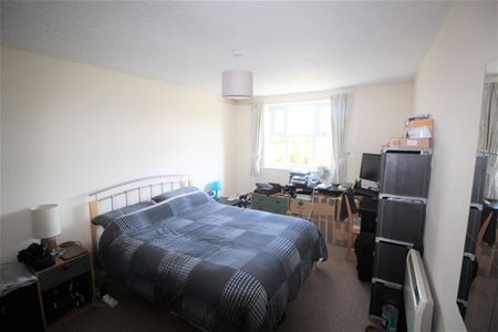 Haddon Park, Colchester - Photo 4