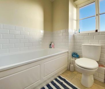 3 bedroom townhouse to rent - Photo 5