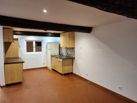 Location Appartement 2 pièces 40m² NICE 06300 - Photo 2