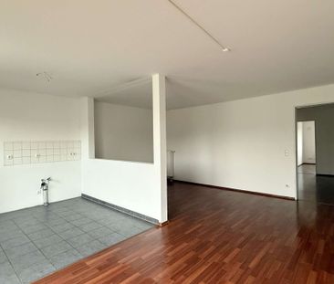 DÜSSELDORF: MODERNE & BARRIEREARME 3-ZIMMERWOHNUNG IN OBERBLIK +AUF... - Photo 1