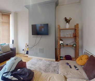 3 bedroom semi-detached house to rent - Photo 6