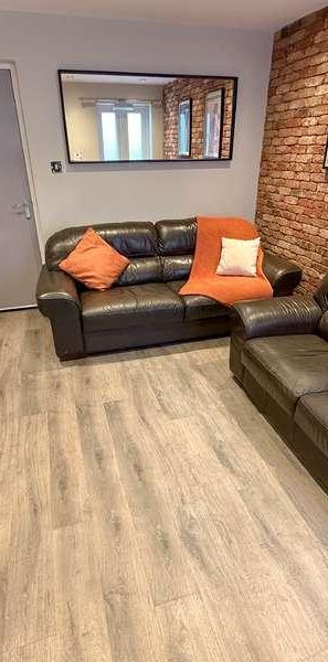 Cameron Street, L7 - Photo 1