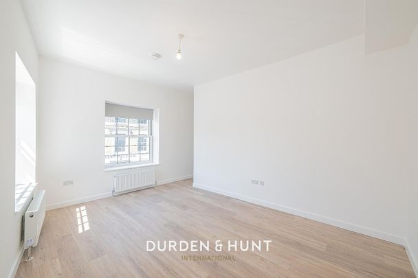 High Street, Ongar - Photo 1