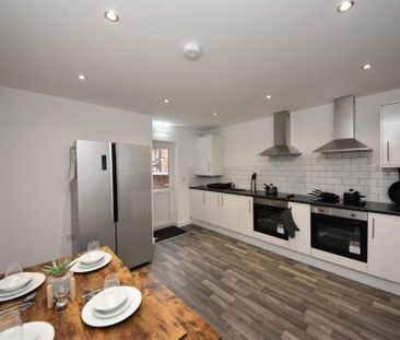 1 bedroom in a house share to rent - Photo 6