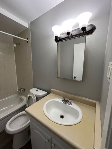 For Lease - 1200 Courtland Avenue Unit# 45, Kitchener, Ontario - Photo 5