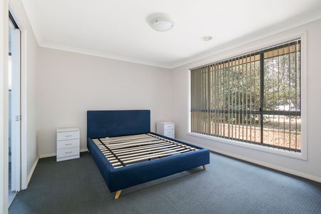 Space, Comfort & Ease - Photo 3