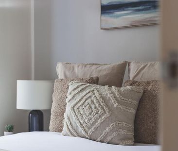 2 bedroom ground floor flat to rent - Photo 3