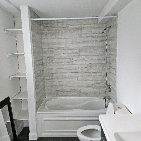 beau logement 4 1/2 - Photo 4