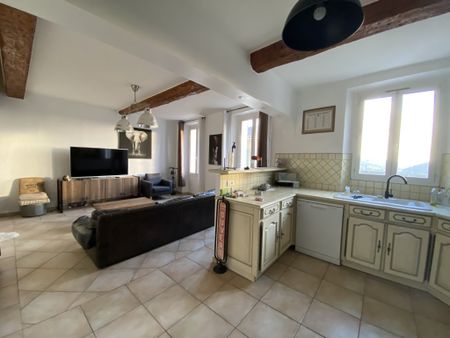 Location Appartement 4 pièces 148m² PIERREFEU DU VAR 83390 - Photo 2