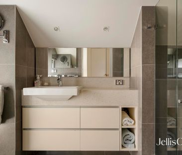 104 Harold Street, Middle Park VIC 3206 - House For Rent | Domain - Photo 3