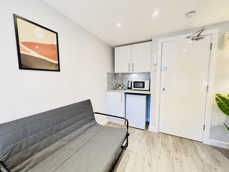 Wolftencroft Close - Photo 5