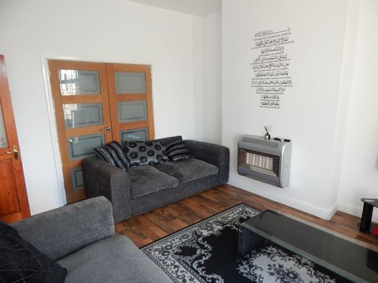 3 bedroom terraced house to rent - Photo 1