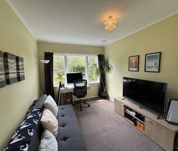 3 Huntleigh Park Way, Ngaio - Photo 3