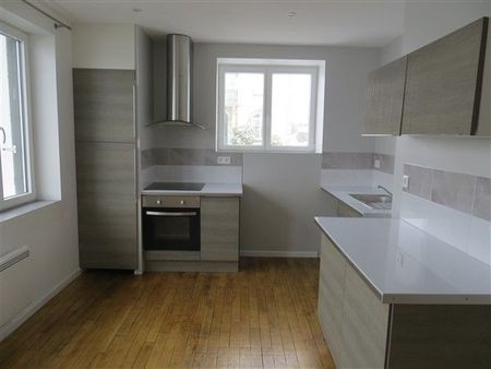 Location Appartement 3 pièces 78m² EGLETONS 19300 - Photo 3