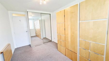 3 bedroom apartment to rent - Photo 3