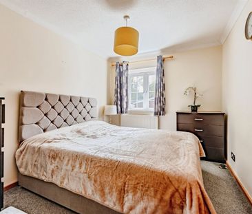 Ranmore Close, CRAWLEY - Photo 5