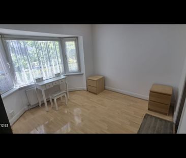 1 Bed Flat, Selborne Gardens, NW4 - Photo 5