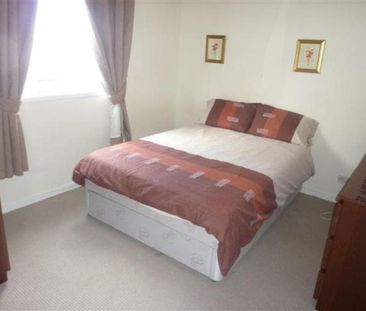 2 bedroom semi-detached house to rent - Photo 4