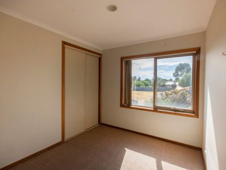 3/36 The Grove, Coburg, VIC 3058 - Photo 2