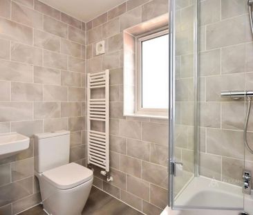 4 bedroom detached house to rent - Photo 6