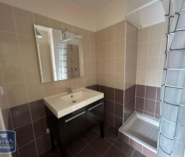 Location Appartement 2 pièces 41m² ST ETIENNE 42000 - Photo 4