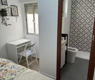 Carrer de Valentín Planells, Torrent, Valencian Community 46900 - Photo 2