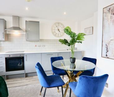 NEWLY REFURBISHED 1 BED APARTMENT - LEEDS - Photo 6