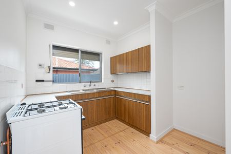 3/1 Russell Street, Glenelg North SA 5045 - Apartment For Rent | Domain - Photo 3