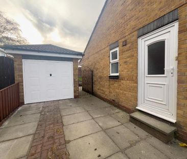 2 bedroom bungalow to rent - Photo 2