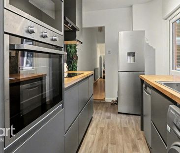 2 bedroom maisonette to rent - Photo 3