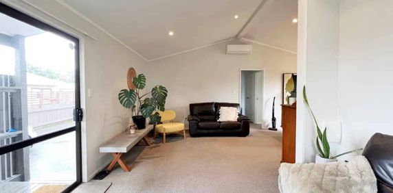 Comfort & Charm - Photo 2