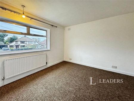 3 bedroom semi-detached house to rent - Photo 2