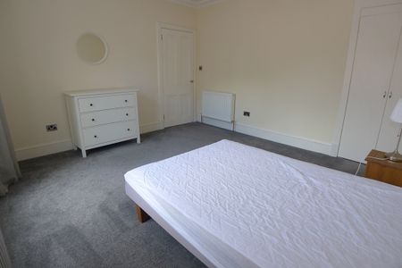 Property to let in St Andrews - Photo 3