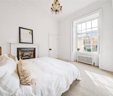 A beautiful newly renovated two bedroom ground floor apartment offe... - Photo 5