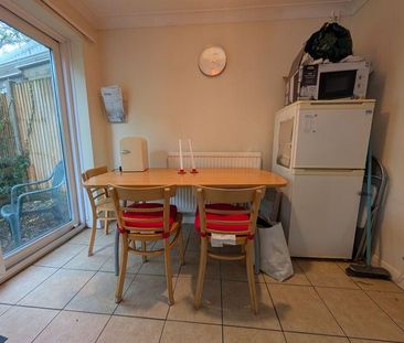 3 bedroom terraced house to rent - Photo 2