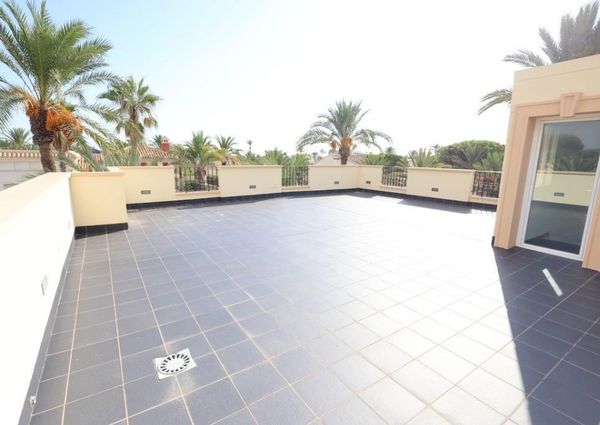 Cabo Roig – Chalet independiente en alquiler