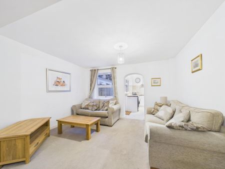 2 bedroom terraced house to rent - Photo 4