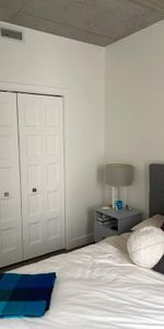 Magnifique appartement, style condo, quartier St-Roch semi-meublé - Photo 4