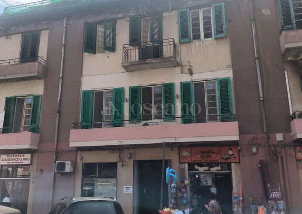 Casa a Messina in Via Cesare Battisti Messina, Battisti - Avignone