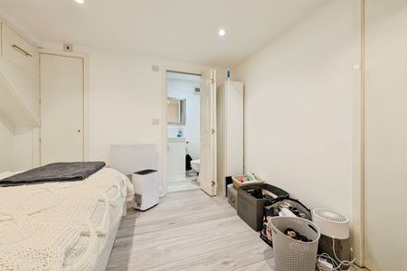 Victoria Road, SO19 - Photo 3