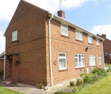 South Grove, Wymington, Northants, NN10 - Photo 3