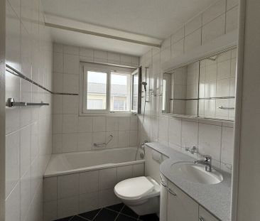 Attractive apartment in a green, quiet location! - Photo 2