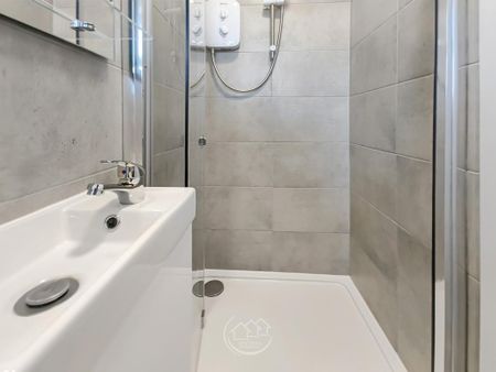 6 bedroom house of multiple occupation to rent - Photo 3