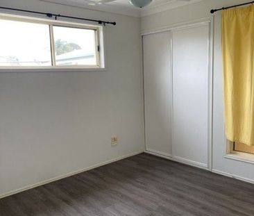 3 Bed 2 Bath 4 Car - Photo 4