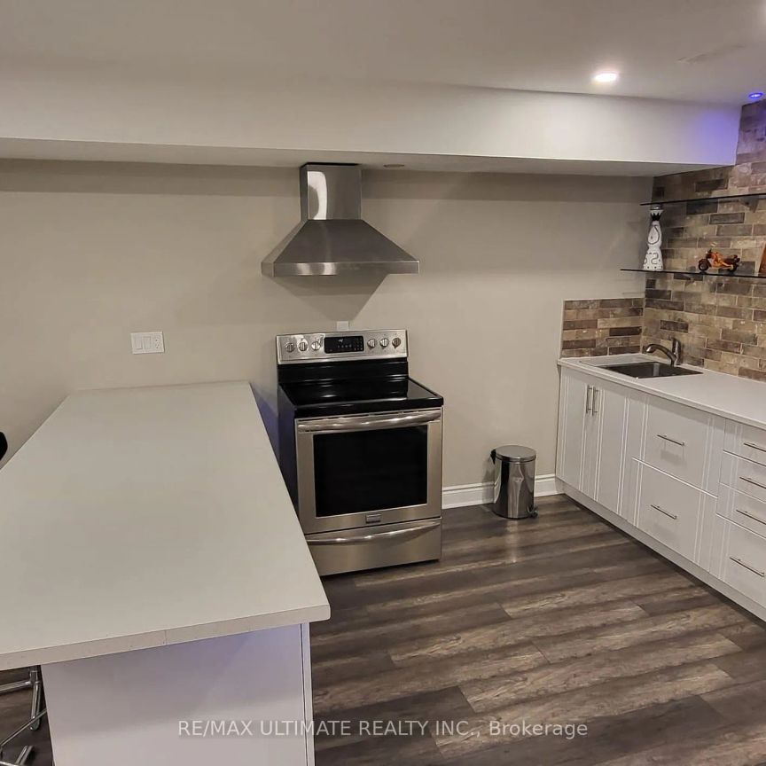 Detached Home For Lease | N9244720 - Photo 1