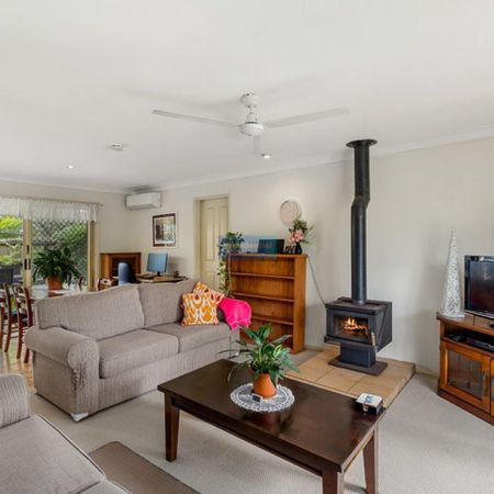 For Lease: Spacious Family Home in a Quiet Eagleby Cul-de-Sac! - Photo 2