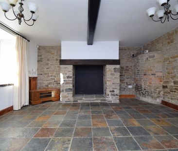 Stoney Bank, Hawking Croft Road, Horbury - Photo 2