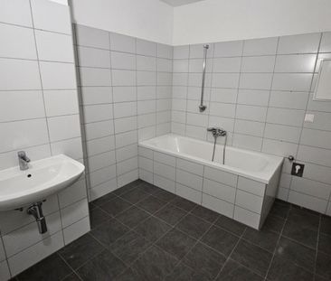 AKTION - 2 MONATE MIETFREI! 3 ZIMMERWOHNUNG! - Photo 2